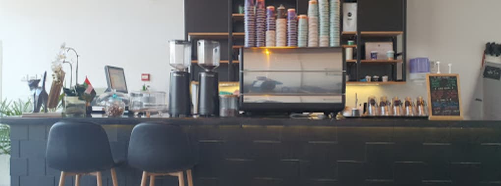 106 Café 2